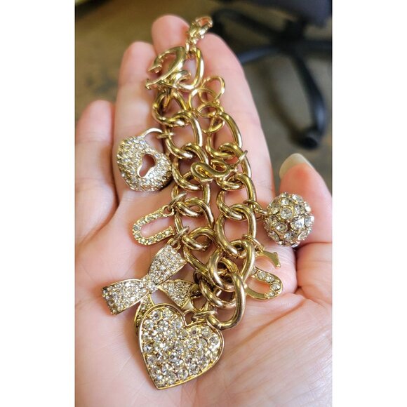 Guess Gold Tone Clear Rhinestone Heart Bow Dangle Charm Chain Link Bracelet B1A - Picture 7 of 11